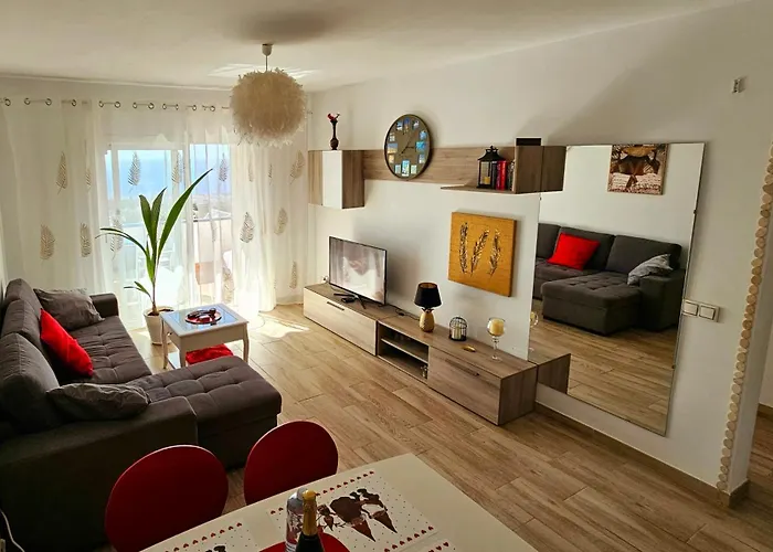 Apartament Cozy Sea Views In *