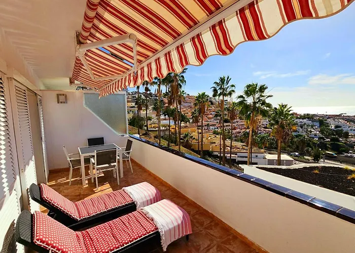 Cozy Sea Views In Apartament